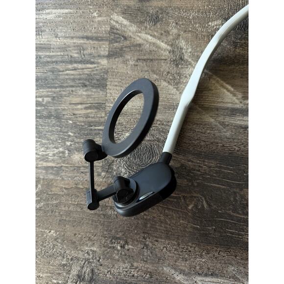 MagSafe Neck mount For Phone Hands Free - Picture 4 of 4